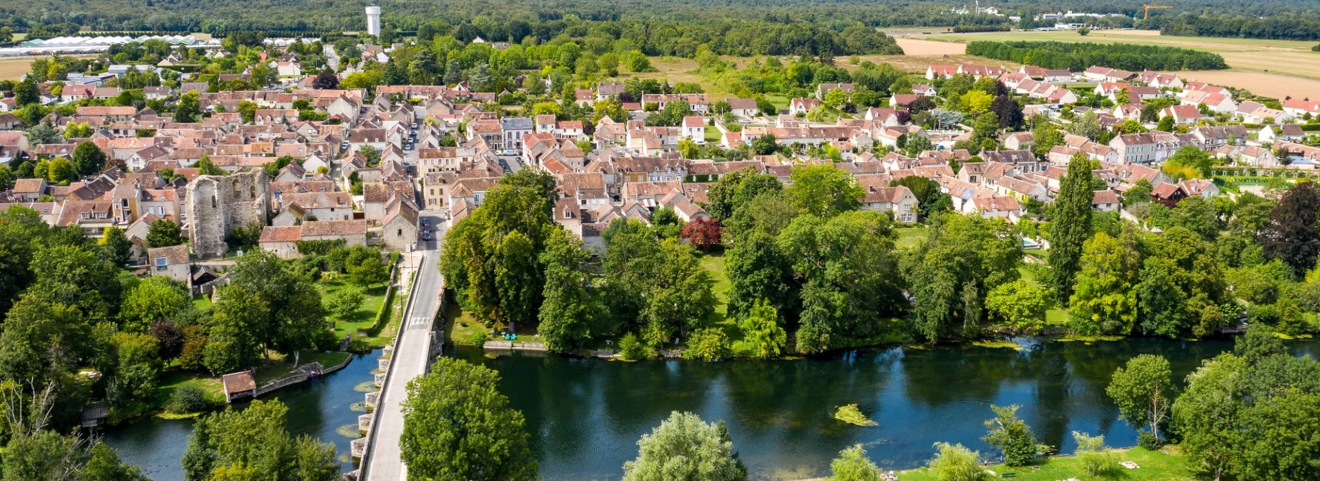 Luftaufnahme von Grez-sur-Loing