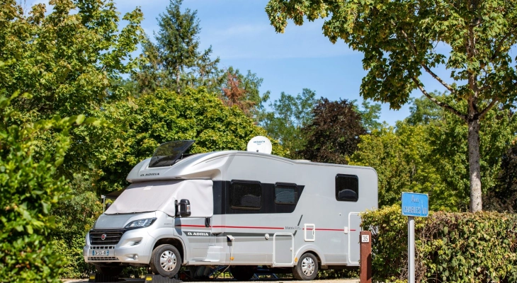 Wohnmobil-Stellplatz, Campingplatz Bourges