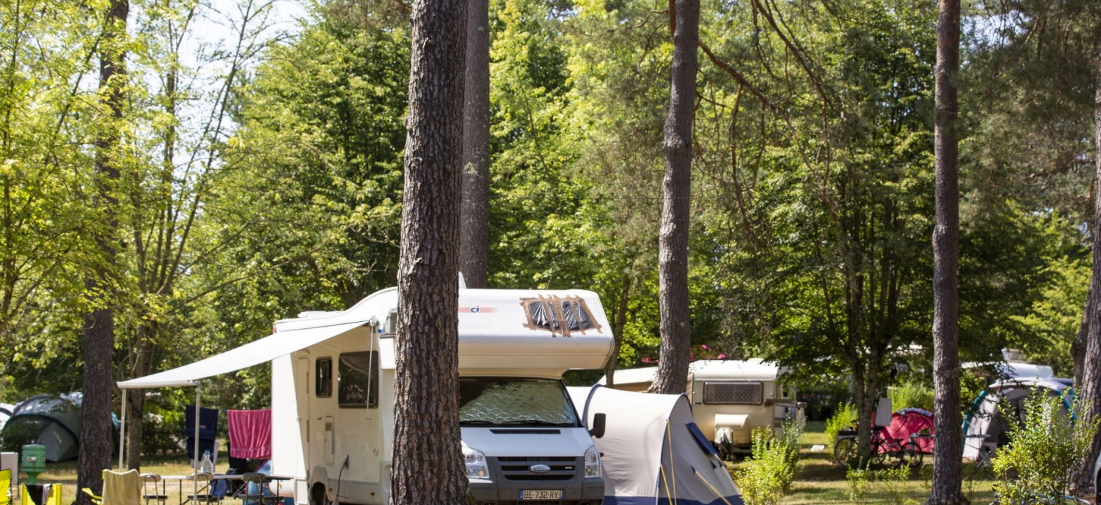 Emplacement caravane/camping-car/tente